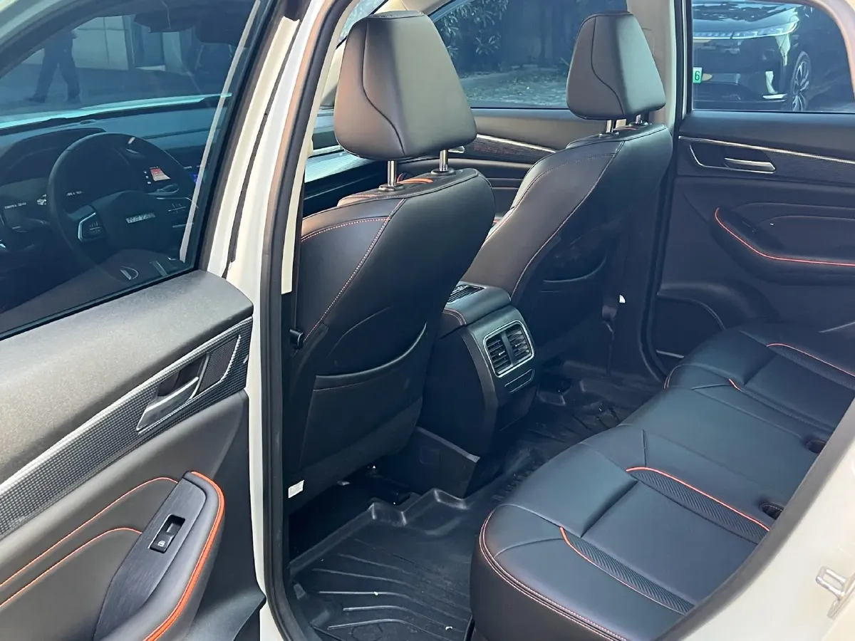 2020 ChangAn CS75 Plus 2.0T 233HP L4 8AT,autocango,china used car exporter,china ev exporter,chinese used car exporter,chinese used ev exporter