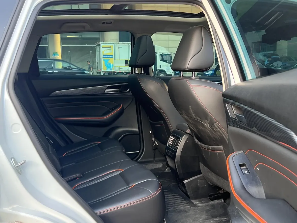 2020 ChangAn CS75 Plus 2.0T 233HP L4 8AT,autocango,china used car exporter,china ev exporter,chinese used car exporter,chinese used ev exporter