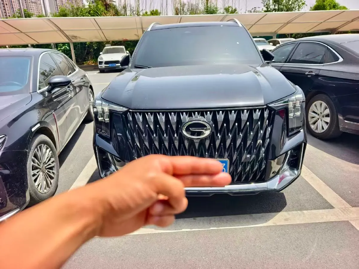 2022 GAC Trumpchi GS8 2.0T 190HP L4 E-CVT Hybrid,autocango,china used car exporter,china ev exporter,chinese used car exporter,chinese used ev exporter
