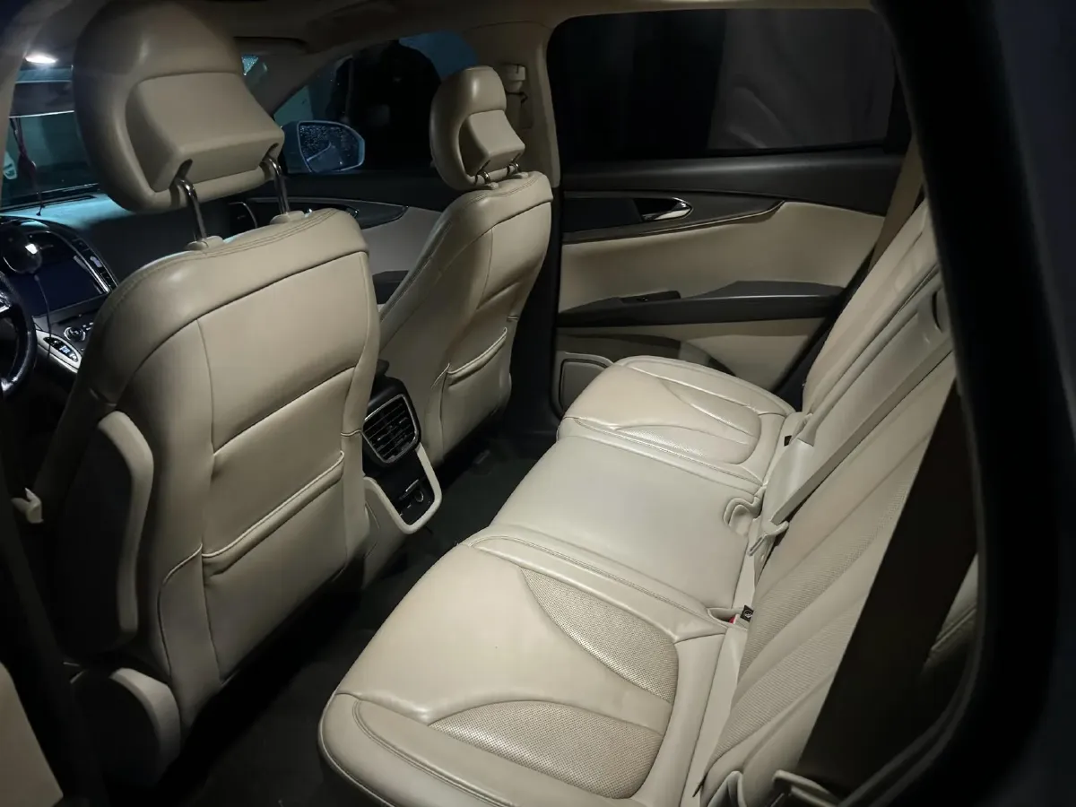 2019 Lincoln Nautilus 2.0T 224HP L4 8AT,autocango,china used car exporter,china ev exporter,chinese used car exporter,chinese used ev exporter