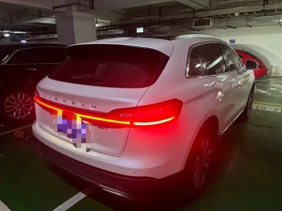 2019 Lincoln Nautilus 2.0T 224HP L4 8AT,autocango,china used car exporter,china ev exporter,chinese used car exporter,chinese used ev exporter