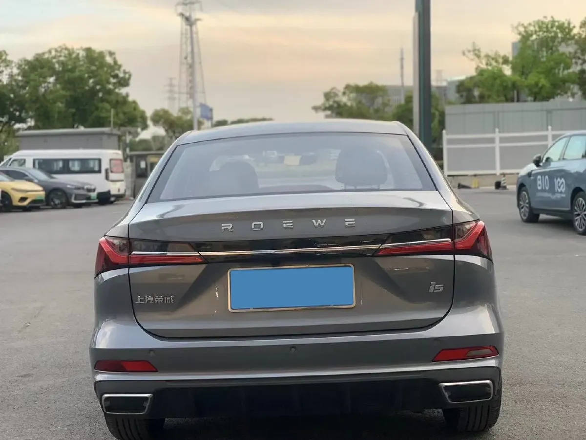 2024 Roewe i5 1.5L 129HP L4 CVT,autocango,china used car exporter,china ev exporter,chinese used car exporter,chinese used ev exporter