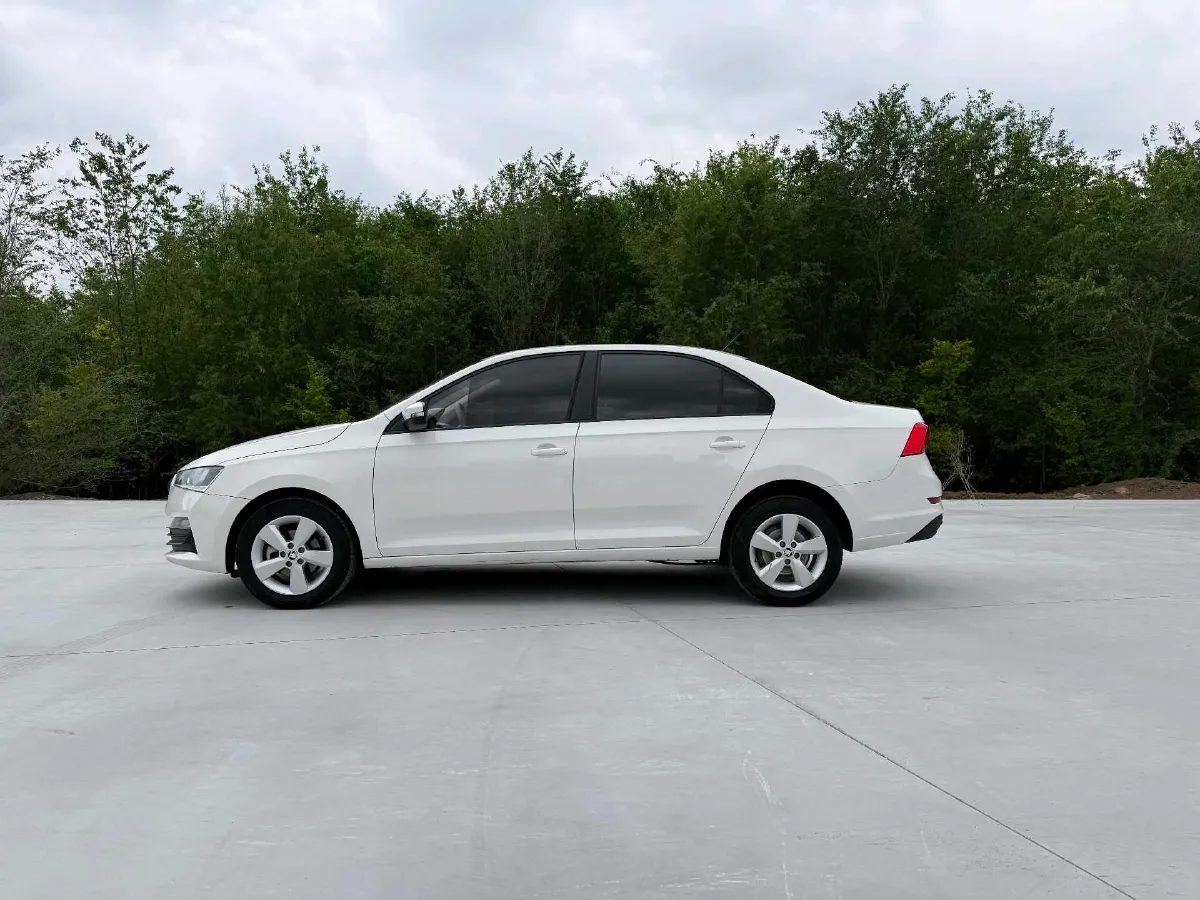 2020 DongFeng Aeolus YiXuan 1.5T 150HP L4 6DCT,autocango,china used car exporter,china ev exporter,chinese used car exporter,chinese used ev exporter