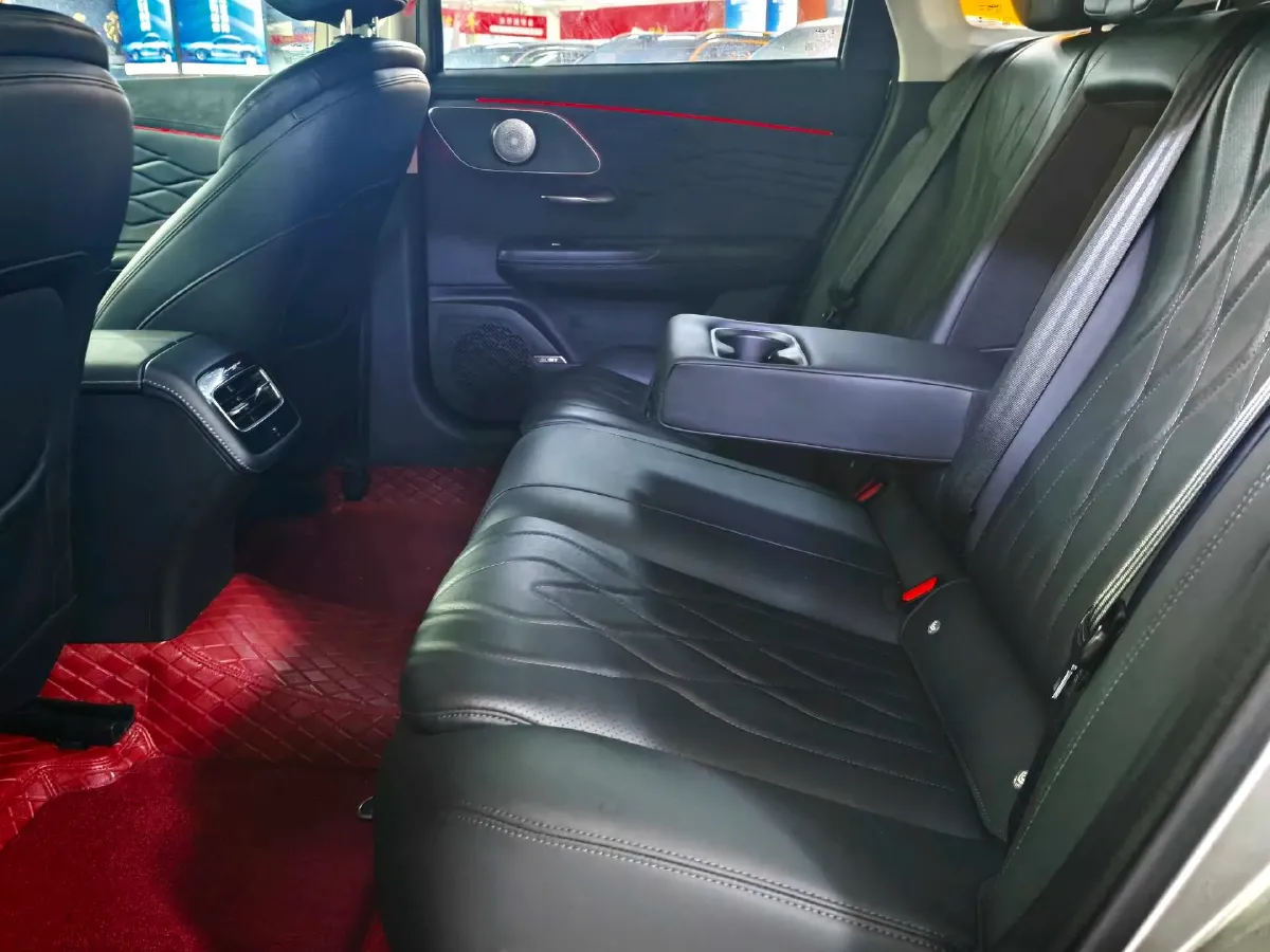 2025 Chery Arrizo 8 Pro 1.6T 197HP L4 7DCT,autocango,china used car exporter,china ev exporter,chinese used car exporter,chinese used ev exporter
