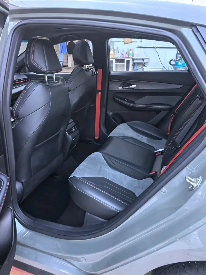 2022 Geely Binray 1.5T 181HP L4 7DCT,autocango,china used car exporter,china ev exporter,chinese used car exporter,chinese used ev exporter
