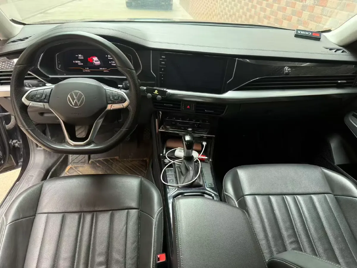 2021 Volkswagen Passat 2.0T 186HP L4 7DCT,autocango,china used car exporter,china ev exporter,chinese used car exporter,chinese used ev exporter