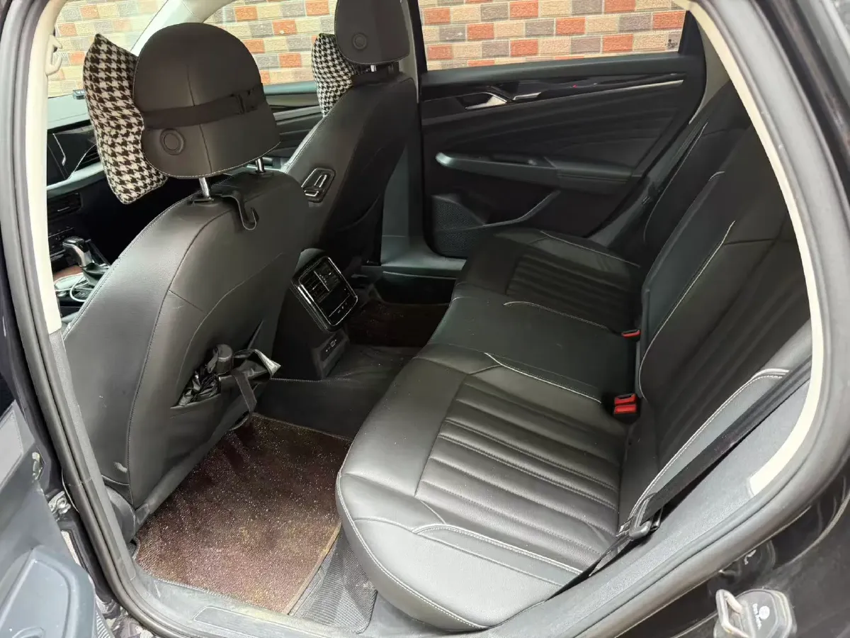 2021 Volkswagen Passat 2.0T 186HP L4 7DCT,autocango,china used car exporter,china ev exporter,chinese used car exporter,chinese used ev exporter