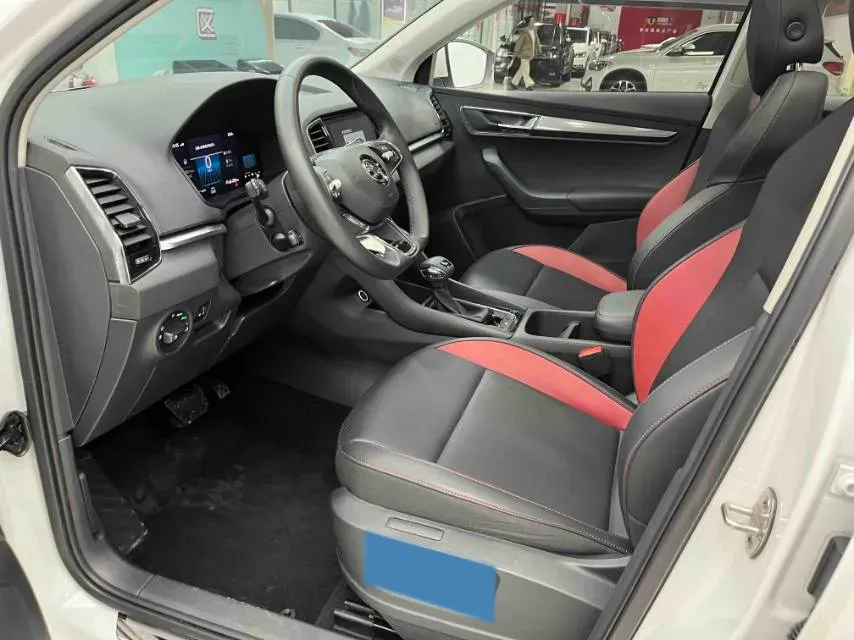 2023 Skoda Karoq 1.4T 150HP L4 7DCT,autocango,china used car exporter,china ev exporter,chinese used car exporter,chinese used ev exporter