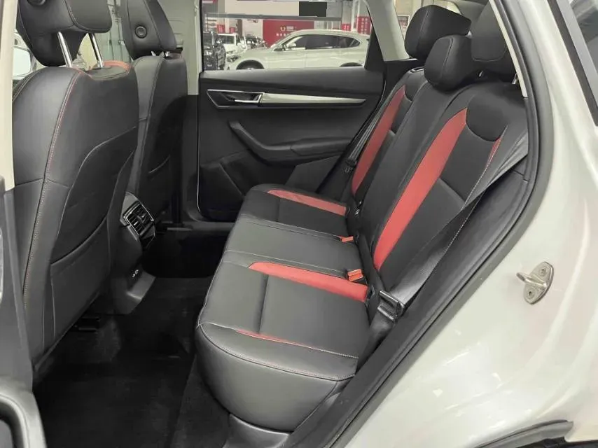 2023 Skoda Karoq 1.4T 150HP L4 7DCT,autocango,china used car exporter,china ev exporter,chinese used car exporter,chinese used ev exporter