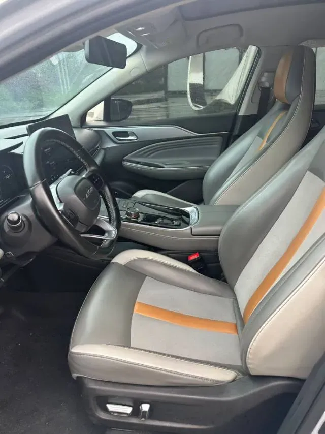 2022 ChangAn Oshan Z6 1.5T 170HP L4 6TCT PHEV 28.4KWH,autocango,china used car exporter,china ev exporter,chinese used car exporter,chinese used ev exporter