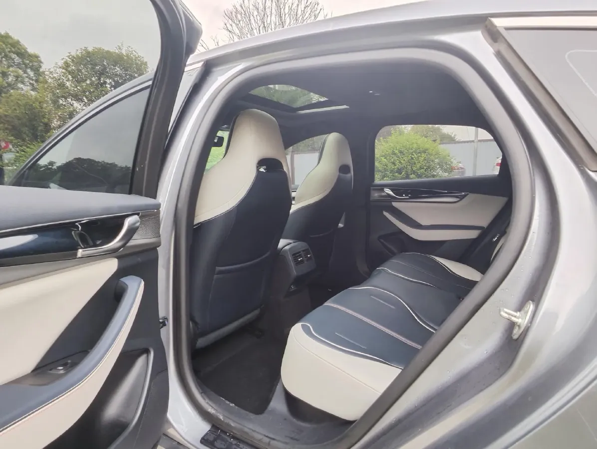 2021 MAXUS G50 1.5T 169HP L4 7DCT,autocango,china used car exporter,china ev exporter,chinese used car exporter,chinese used ev exporter