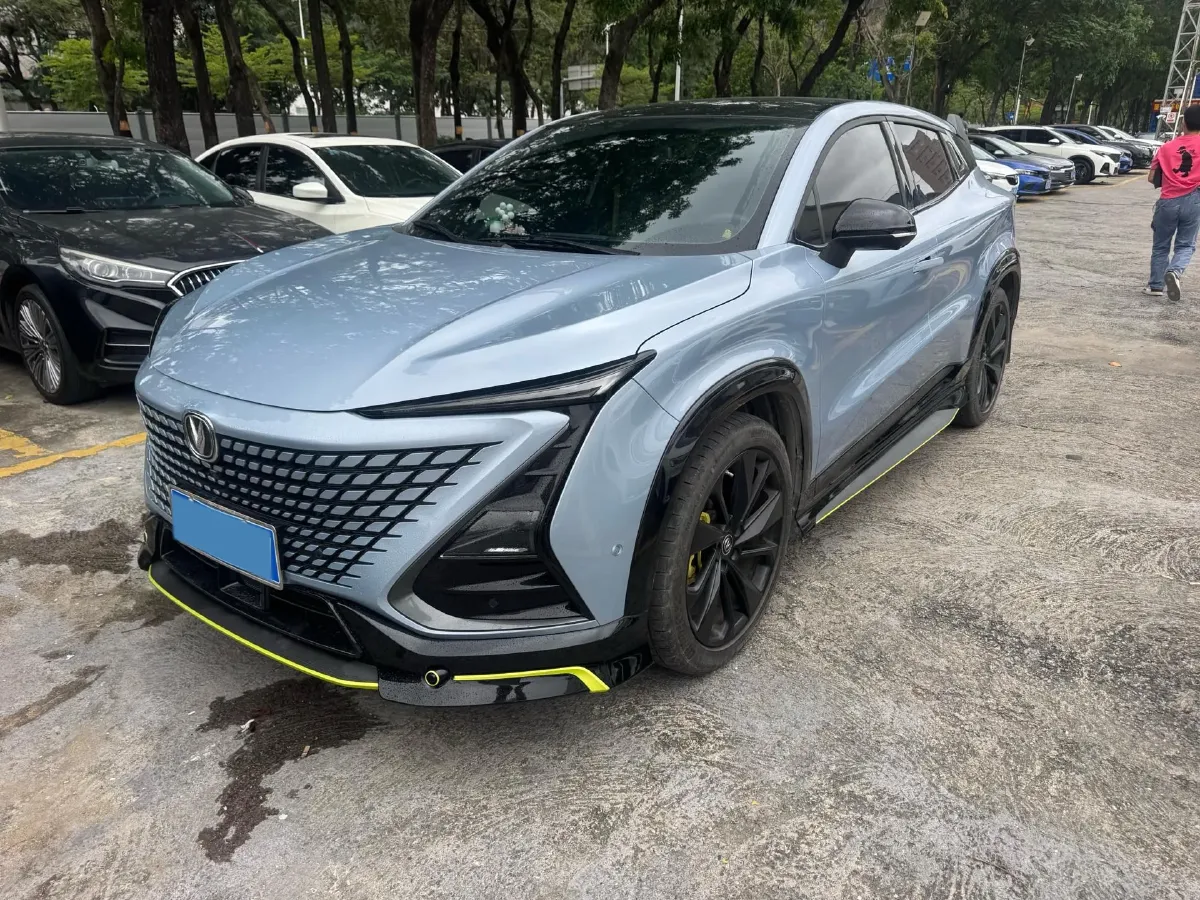 2021 ChangAn UNI-T 1.5T 180HP L4 7DCT,autocango,china used car exporter,china ev exporter,chinese used car exporter,chinese used ev exporter