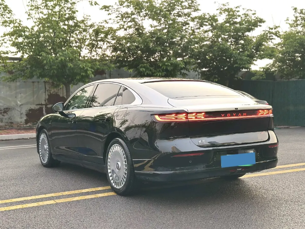 2026 Voyah ZhuiGuang L 1.5T 150HP L4 PHEV,autocango,china used car exporter,china ev exporter,chinese used car exporter,chinese used ev exporter