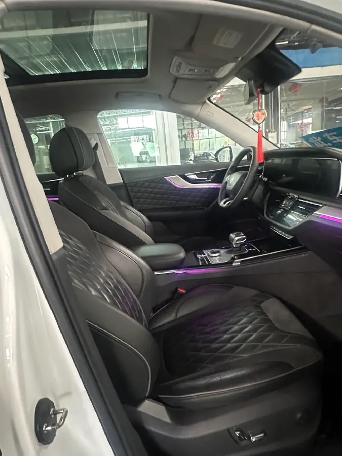 2019 HongQi HS5 2.0T 224HP L4 6AT,autocango,china used car exporter,china ev exporter,chinese used car exporter,chinese used ev exporter