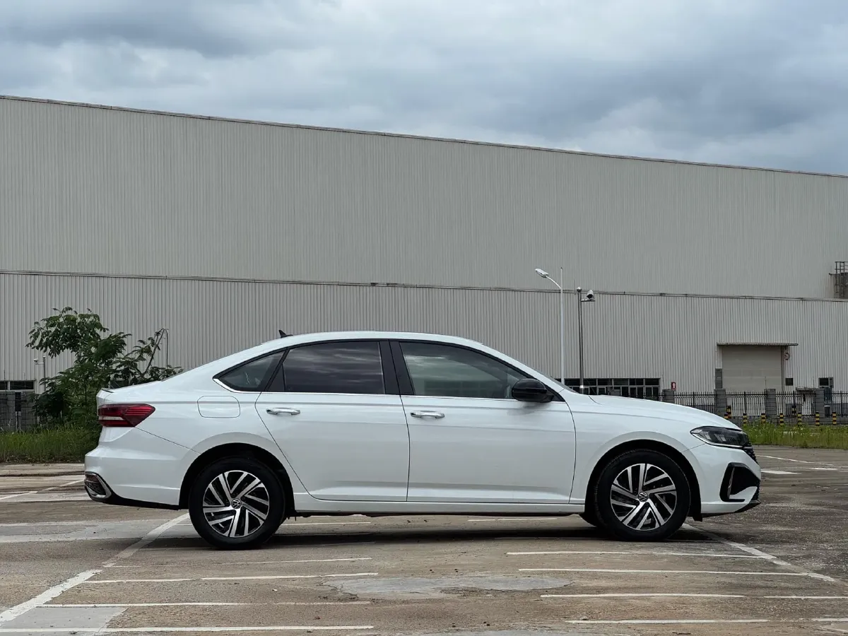 2024 Volkswagen Lavida 1.5T 160HP L4 7DCT,autocango,china used car exporter,china ev exporter,chinese used car exporter,chinese used ev exporter