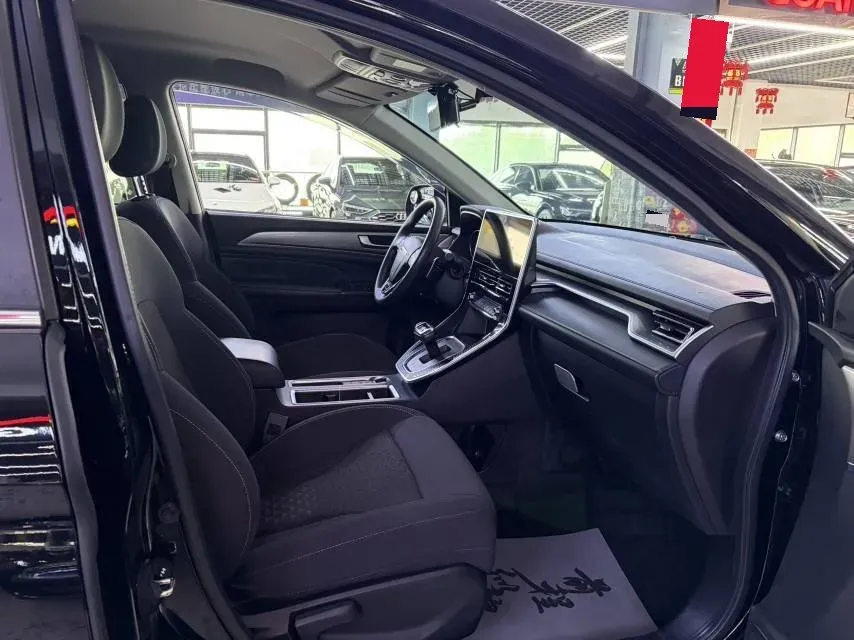 2021 Haval M6 1.5T 150HP L4 7DCT,autocango,china used car exporter,china ev exporter,chinese used car exporter,chinese used ev exporter