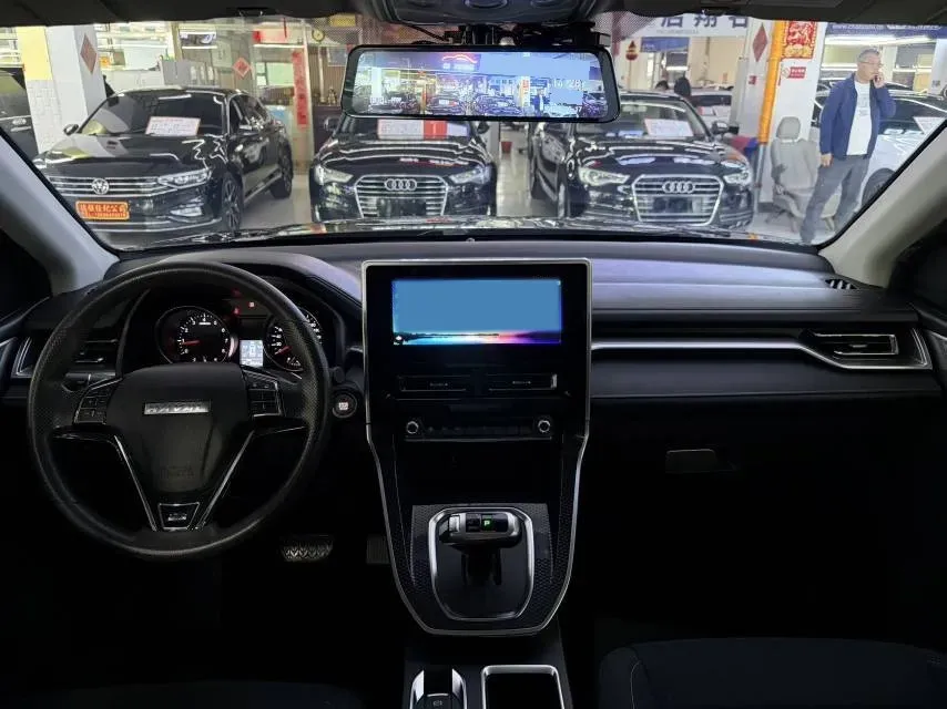 2021 Haval M6 1.5T 150HP L4 7DCT,autocango,china used car exporter,china ev exporter,chinese used car exporter,chinese used ev exporter