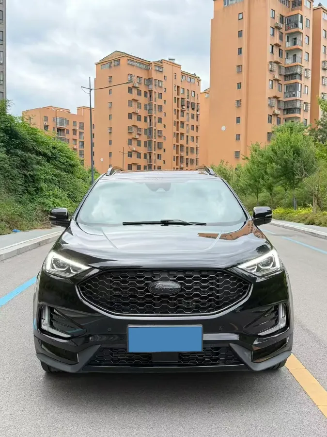 2020 Ford Edge 2.0T 245HP L4 8AT,autocango,china used car exporter,china ev exporter,chinese used car exporter,chinese used ev exporter