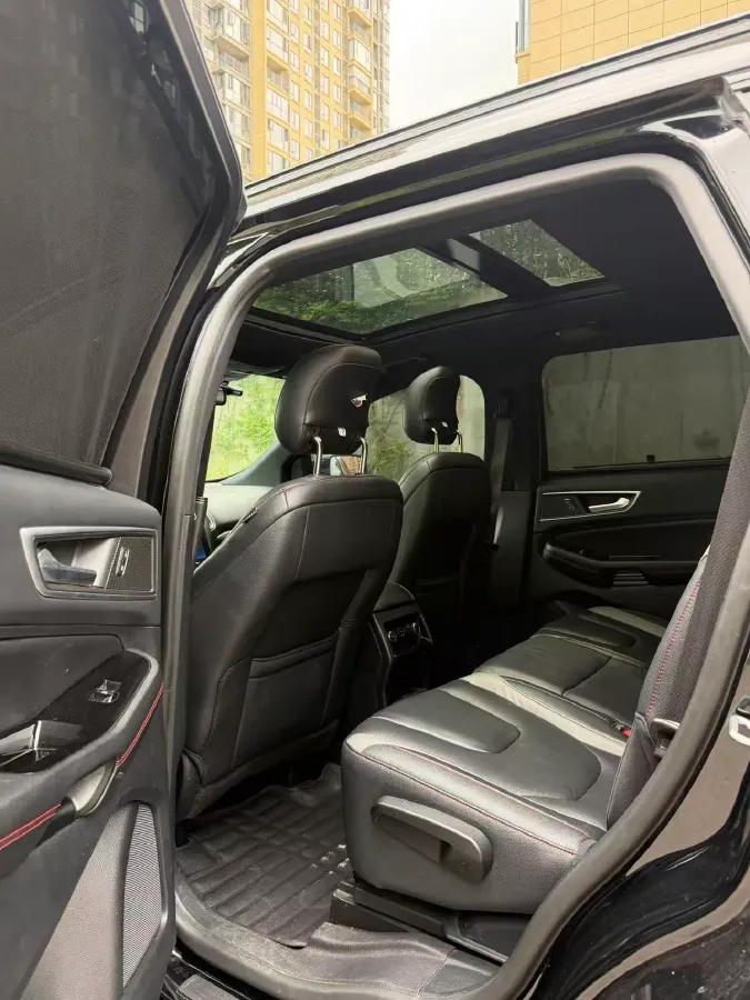 2020 Ford Edge 2.0T 245HP L4 8AT,autocango,china used car exporter,china ev exporter,chinese used car exporter,chinese used ev exporter
