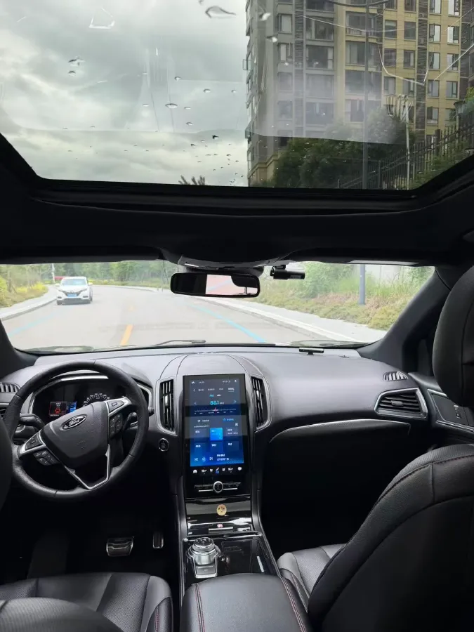 2020 Ford Edge 2.0T 245HP L4 8AT,autocango,china used car exporter,china ev exporter,chinese used car exporter,chinese used ev exporter