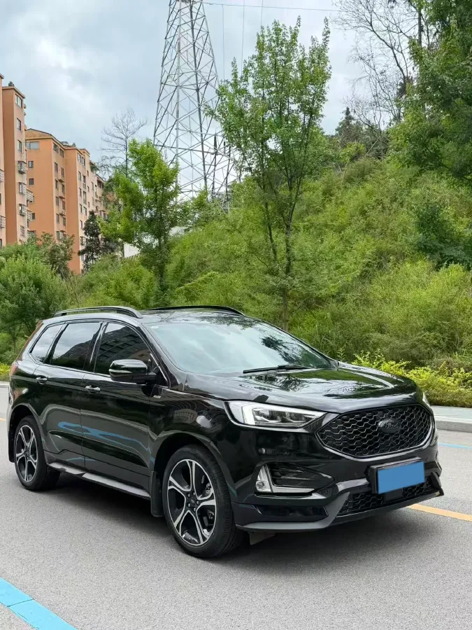 2020 Ford Edge 2.0T 245HP L4 8AT,autocango,china used car exporter,china ev exporter,chinese used car exporter,chinese used ev exporter