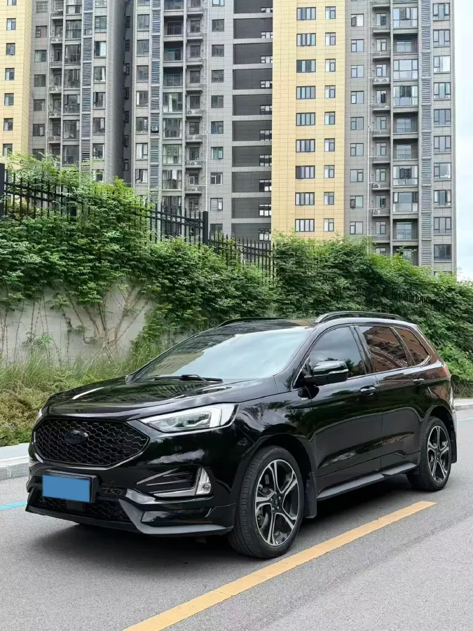 2020 Ford Edge 2.0T 245HP L4 8AT,autocango,china used car exporter,china ev exporter,chinese used car exporter,chinese used ev exporter