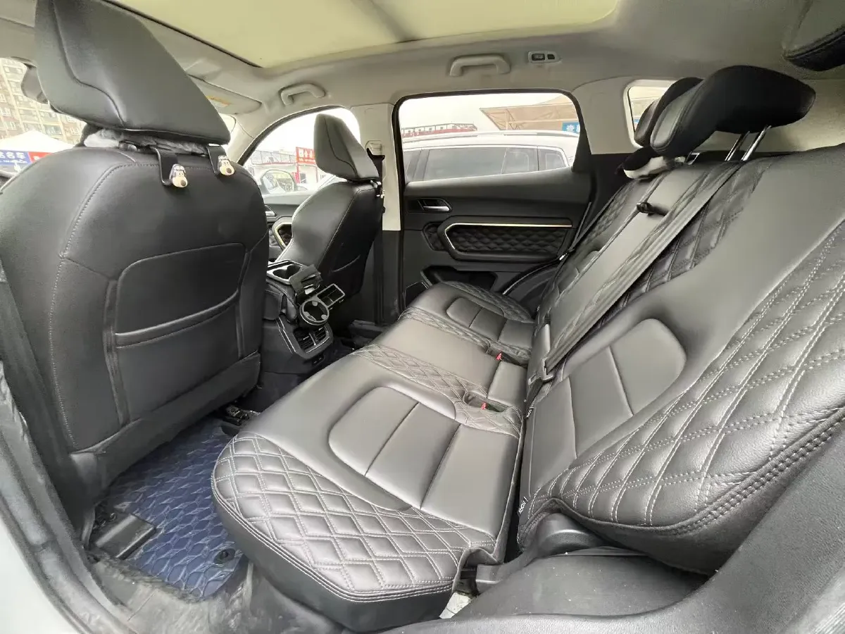 2020 Haval H6 2.0T 224HP L4 7DCT,autocango,china used car exporter,china ev exporter,chinese used car exporter,chinese used ev exporter