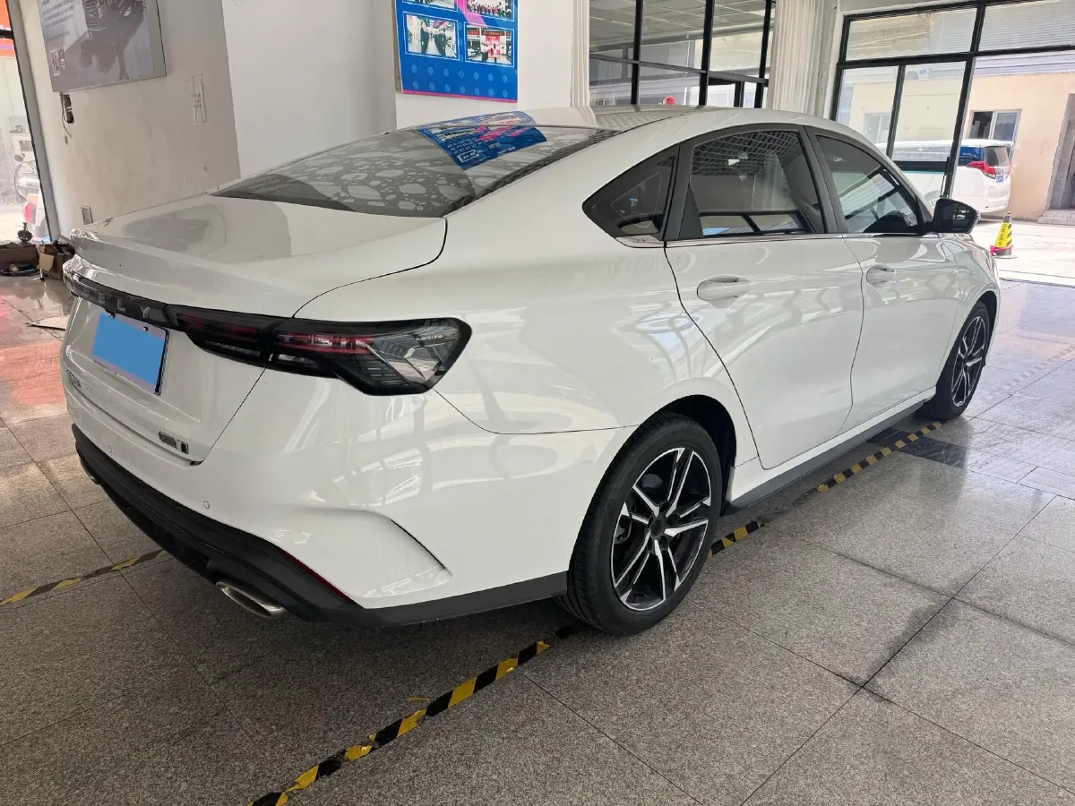 2022 Geely Binray 1.5T 181HP L4 7DCT,autocango,china used car exporter,china ev exporter,chinese used car exporter,chinese used ev exporter