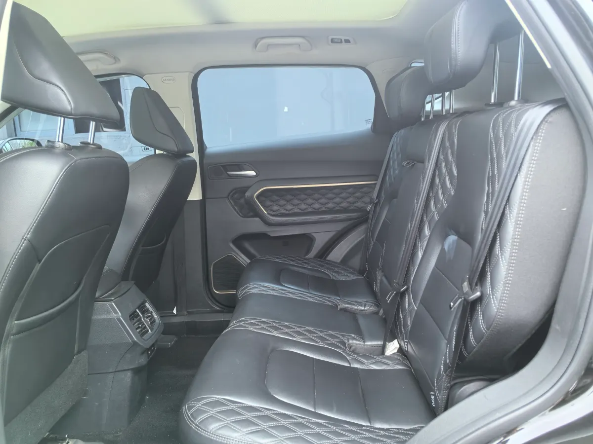 2021 Haval H6 1.5T 150HP L4 7DCT,autocango,china used car exporter,china ev exporter,chinese used car exporter,chinese used ev exporter