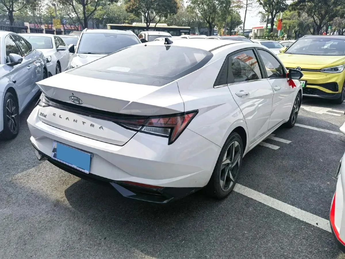 2022 Hyundai Elantra 1.5L 115HP L4 CVT,autocango,china used car exporter,china ev exporter,chinese used car exporter,chinese used ev exporter