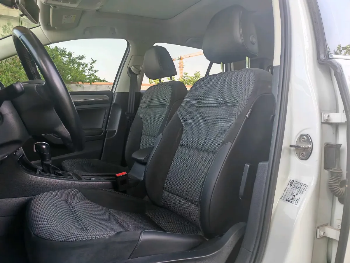 2020 Volkswagen Golf 1.4T 150HP L4 7DCT,autocango,china used car exporter,china ev exporter,chinese used car exporter,chinese used ev exporter