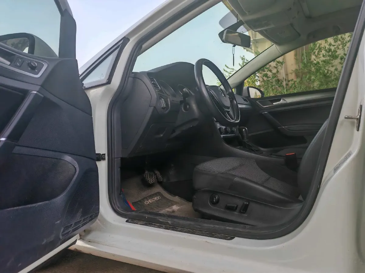 2020 Volkswagen Golf 1.4T 150HP L4 7DCT,autocango,china used car exporter,china ev exporter,chinese used car exporter,chinese used ev exporter