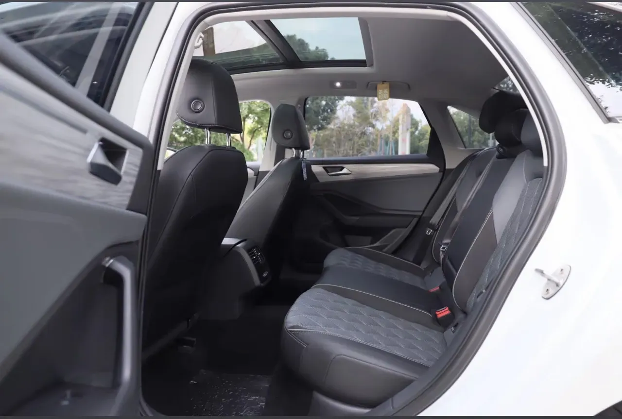 2024 Volkswagen Sagitar 1.5T 160HP L4 7DCT,autocango,china used car exporter,china ev exporter,chinese used car exporter,chinese used ev exporter