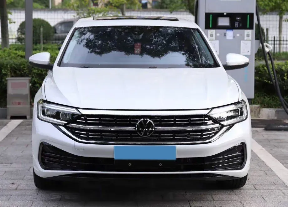 2024 Volkswagen Sagitar 1.5T 160HP L4 7DCT,autocango,china used car exporter,china ev exporter,chinese used car exporter,chinese used ev exporter