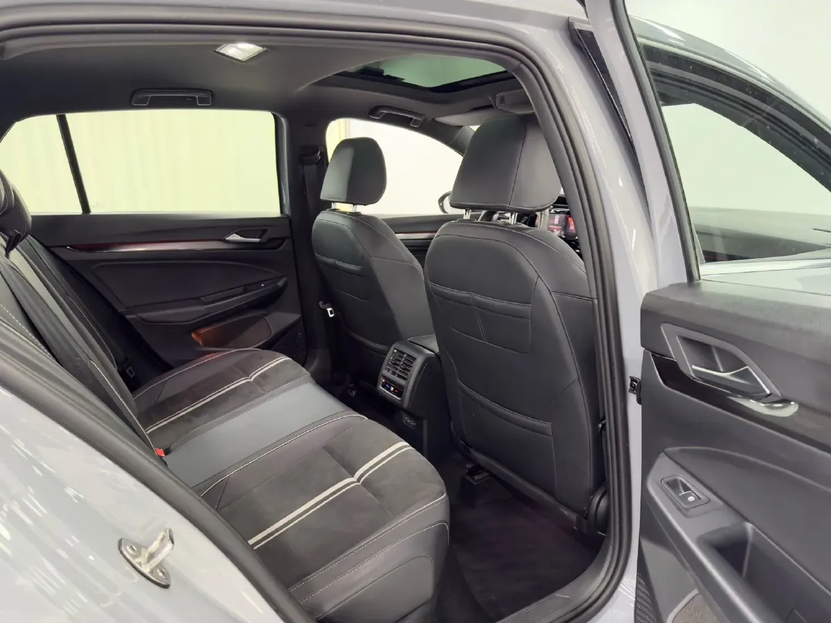 2021 Volkswagen Golf 1.4T 150HP L4 7DCT,autocango,china used car exporter,china ev exporter,chinese used car exporter,chinese used ev exporter