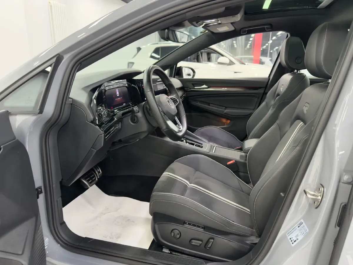 2021 Volkswagen Golf 1.4T 150HP L4 7DCT,autocango,china used car exporter,china ev exporter,chinese used car exporter,chinese used ev exporter
