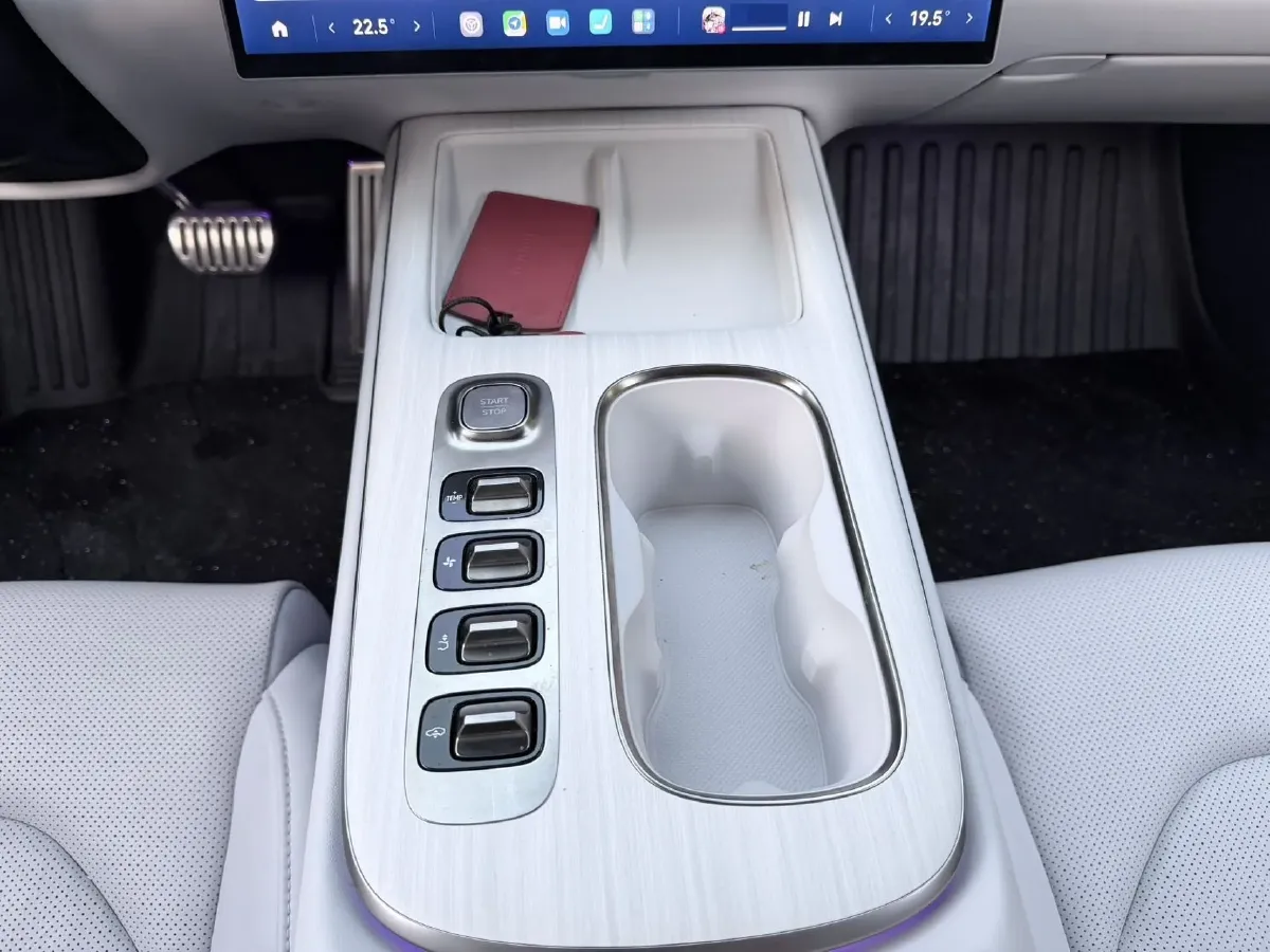 2024 MI SU7 BEV 101KWH,autocango,china used car exporter,china ev exporter,chinese used car exporter,chinese used ev exporter