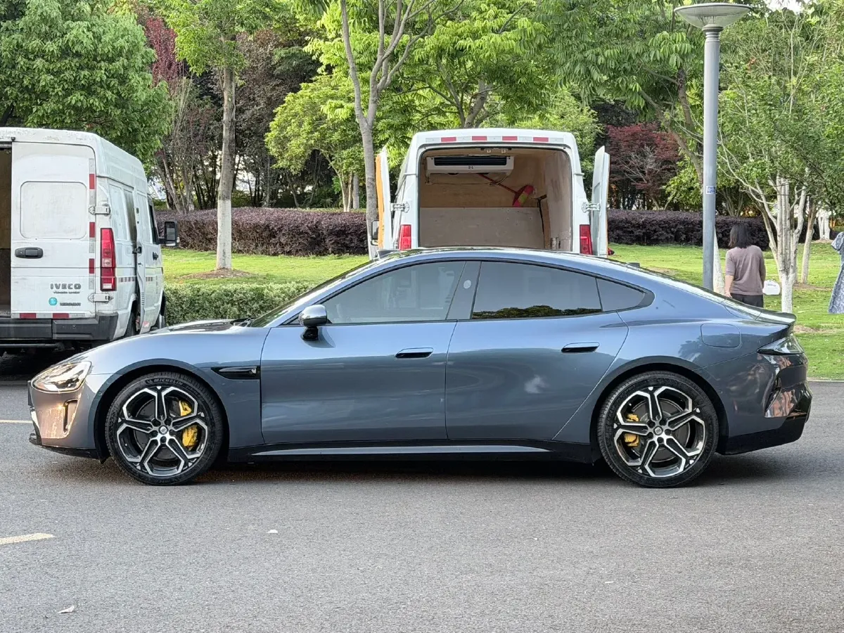 2024 MI SU7 BEV 101KWH,autocango,china used car exporter,china ev exporter,chinese used car exporter,chinese used ev exporter