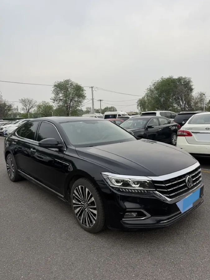 2019 Volvo V40 1.5T 152HP L4 6AT,autocango,china used car exporter,china ev exporter,chinese used car exporter,chinese used ev exporter