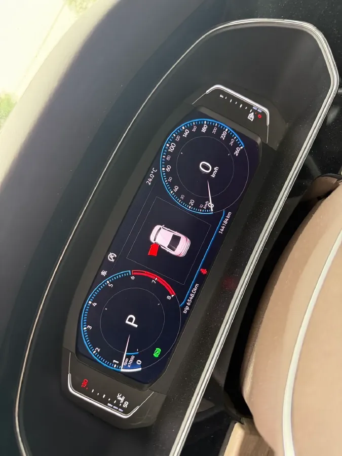 2019 Volvo V40 1.5T 152HP L4 6AT,autocango,china used car exporter,china ev exporter,chinese used car exporter,chinese used ev exporter