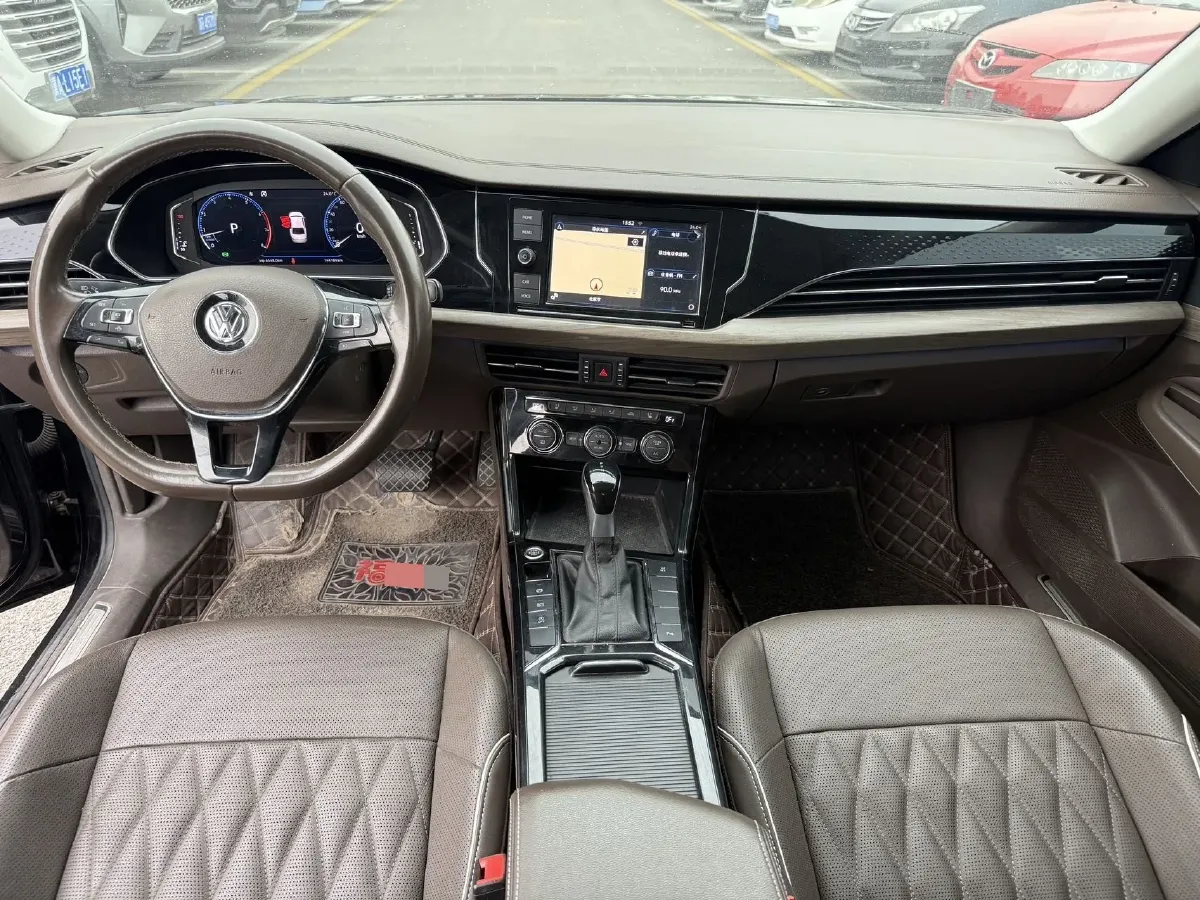 2019 Volvo V40 1.5T 152HP L4 6AT,autocango,china used car exporter,china ev exporter,chinese used car exporter,chinese used ev exporter