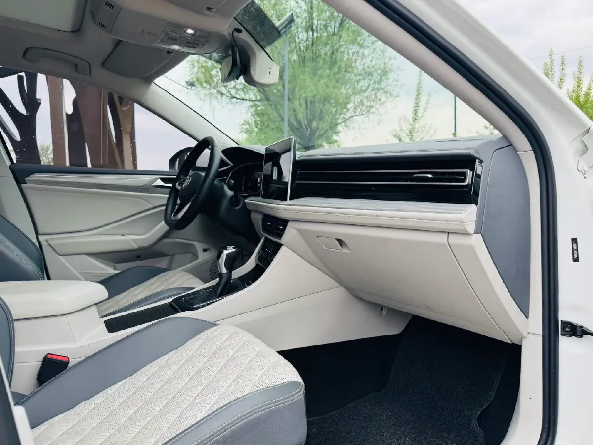 2023 Volkswagen Sagitar 1.4T 150HP L4 7DCT,autocango,china used car exporter,china ev exporter,chinese used car exporter,chinese used ev exporter