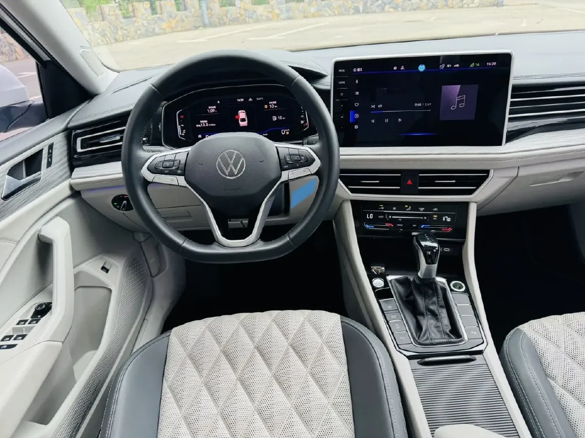 2023 Volkswagen Sagitar 1.4T 150HP L4 7DCT,autocango,china used car exporter,china ev exporter,chinese used car exporter,chinese used ev exporter