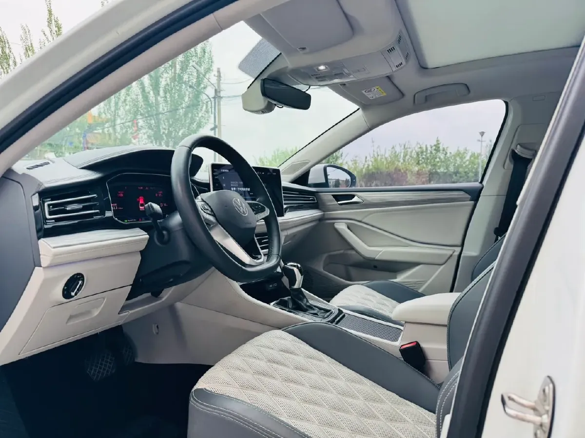 2023 Volkswagen Sagitar 1.4T 150HP L4 7DCT,autocango,china used car exporter,china ev exporter,chinese used car exporter,chinese used ev exporter