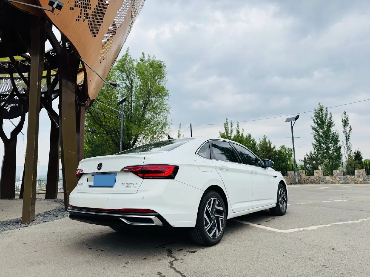 2023 Volkswagen Sagitar 1.4T 150HP L4 7DCT,autocango,china used car exporter,china ev exporter,chinese used car exporter,chinese used ev exporter