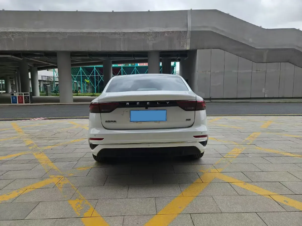 2025 Geely Emgrand 1.5L 127HP L4 5MT,autocango,china used car exporter,china ev exporter,chinese used car exporter,chinese used ev exporter