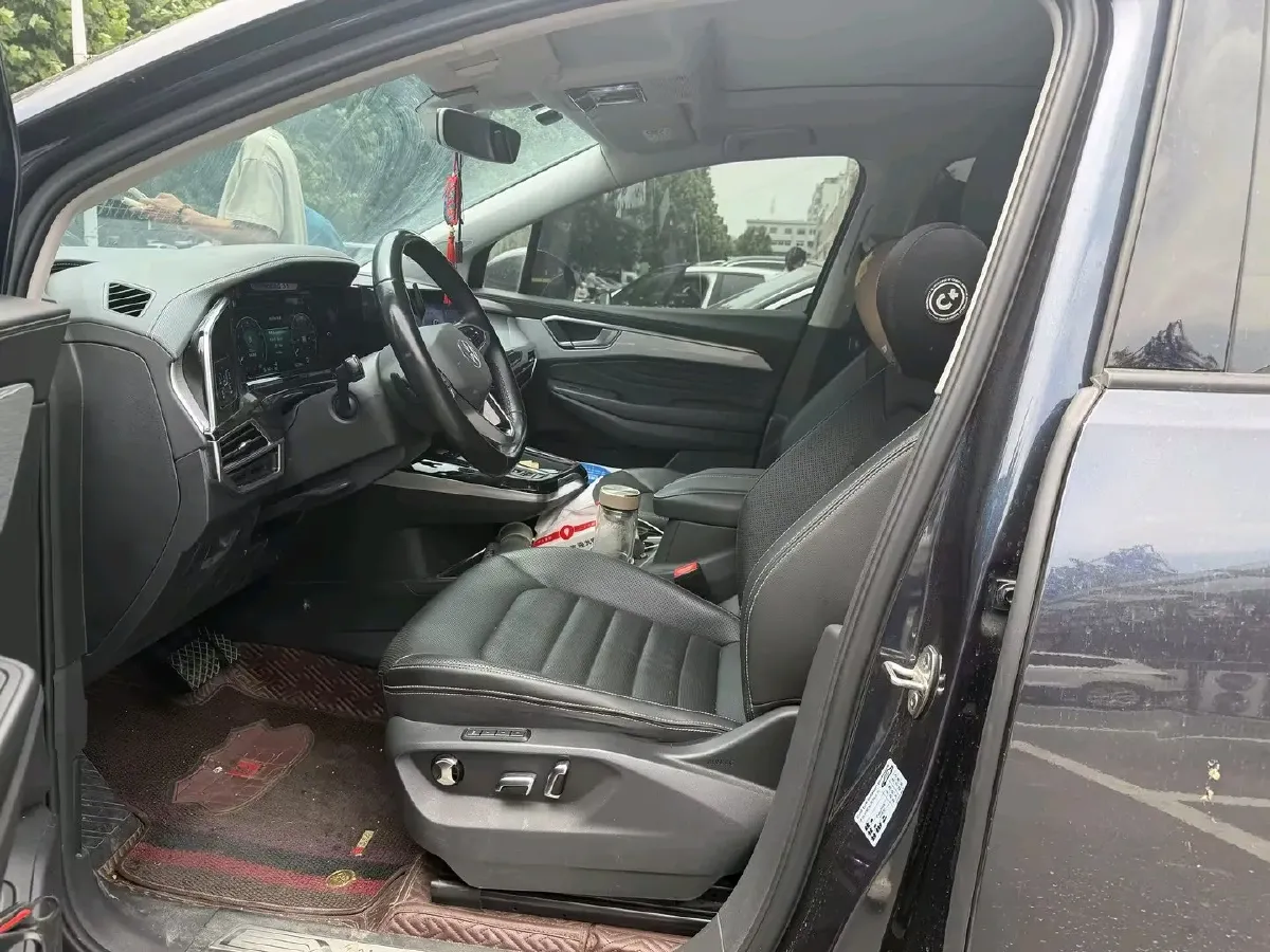 2021 Volkswagen Talagon 2.0T 220HP L4 7DCT,autocango,china used car exporter,china ev exporter,chinese used car exporter,chinese used ev exporter
