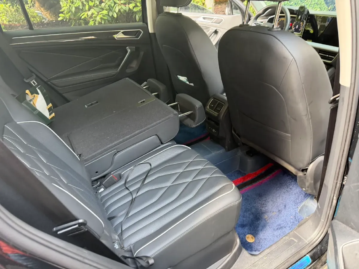 2023 Volkswagen Tiguan L 1.5T 160HP L4 7DCT,autocango,china used car exporter,china ev exporter,chinese used car exporter,chinese used ev exporter