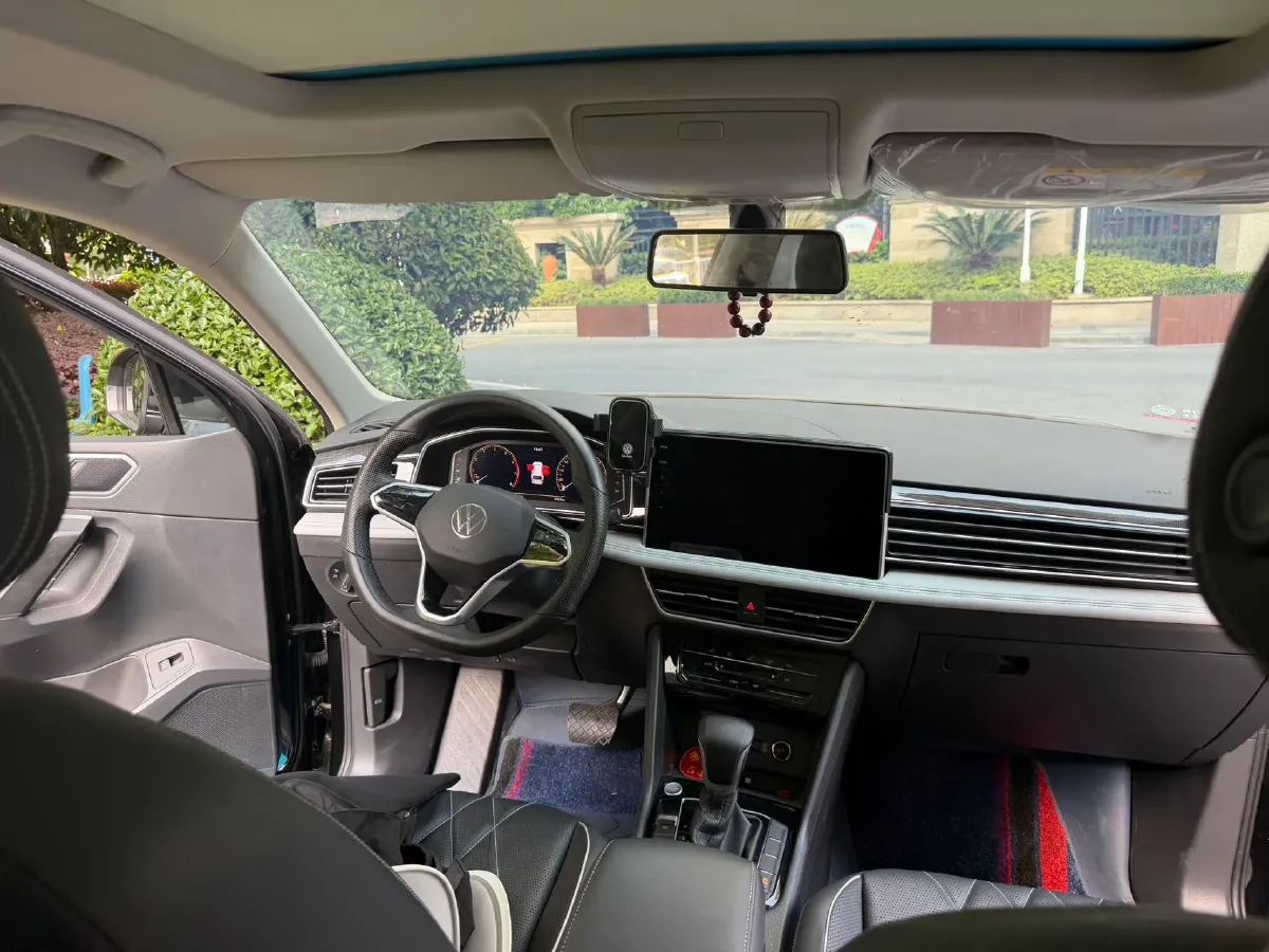 2023 Volkswagen Tiguan L 1.5T 160HP L4 7DCT,autocango,china used car exporter,china ev exporter,chinese used car exporter,chinese used ev exporter
