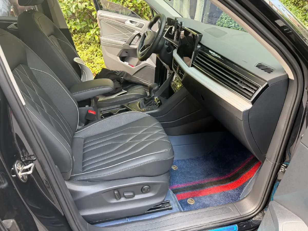 2023 Volkswagen Tiguan L 1.5T 160HP L4 7DCT,autocango,china used car exporter,china ev exporter,chinese used car exporter,chinese used ev exporter